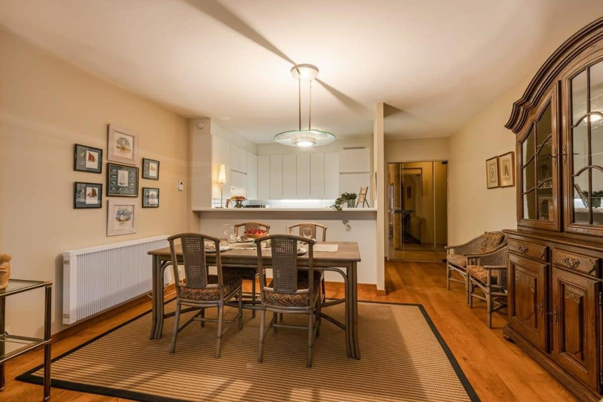 Huswell - Authentic Apartment With Terraces And Parking Кнокке-Хейст Экстерьер фото